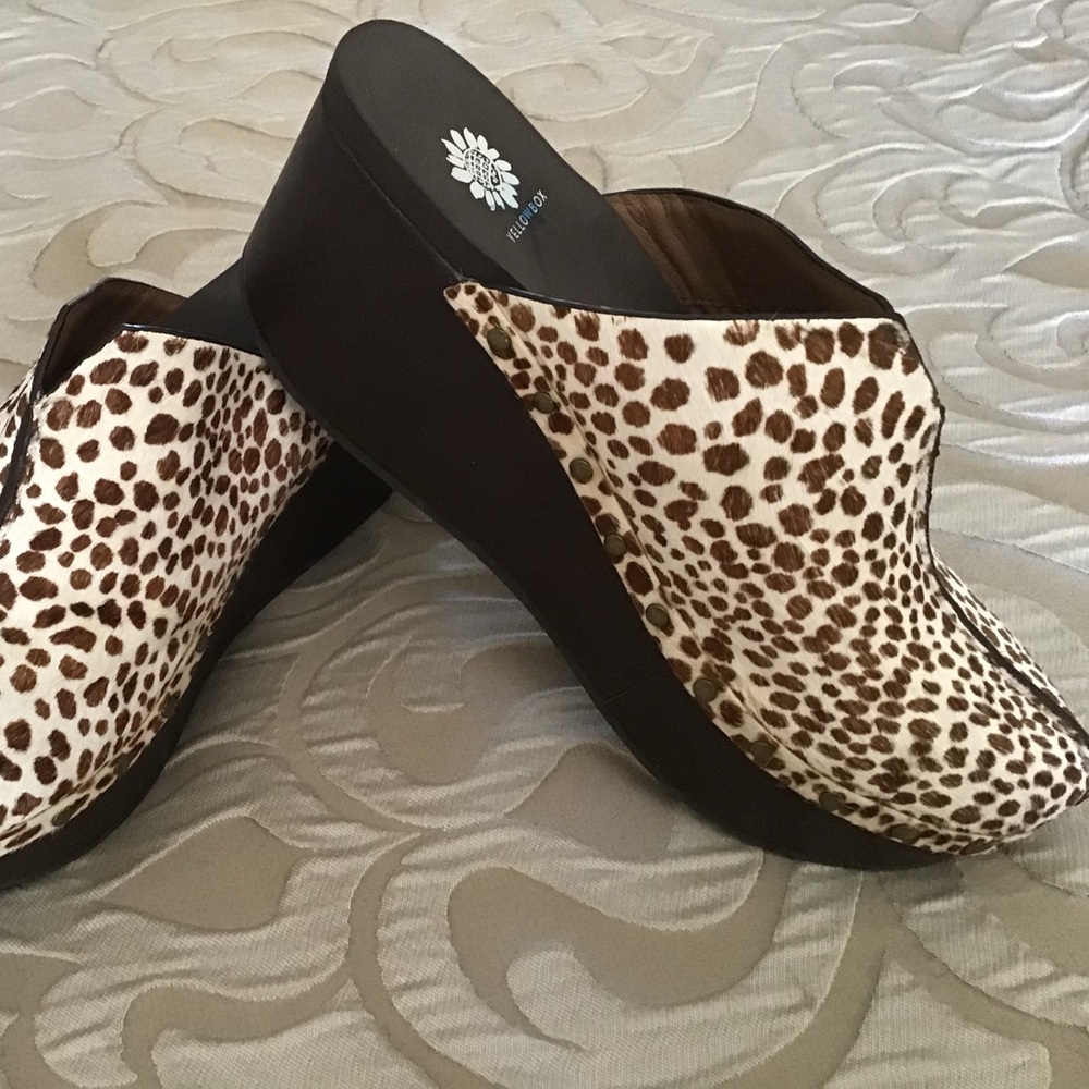 Yellow Box Leopard Print Mules